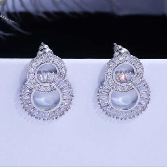 NEW 925 Sterling Silver Diamond Hoop Earrings - Picture 8 of 8